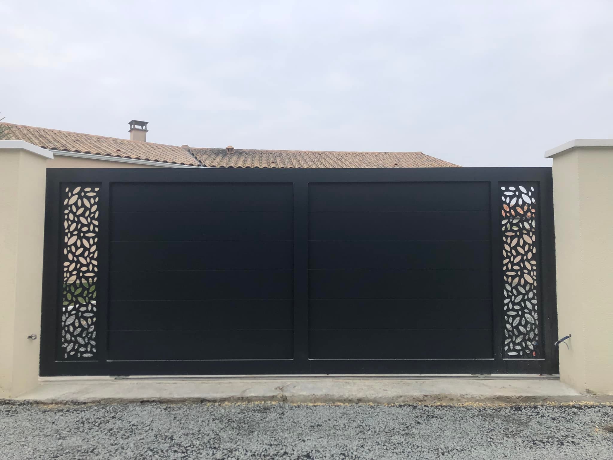 Portail aluminium sur mesure à Arvert en Charente-Maritime